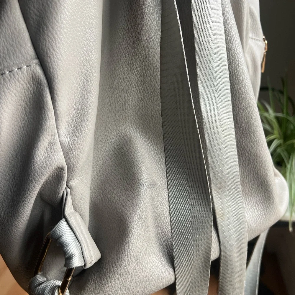 Stylish Cream Backpack - Picture 6 of 6